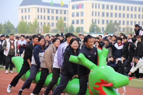 重磅利好！保定 8 個貧困縣學(xué)子就讀石家莊東華鐵路學(xué)校補(bǔ)助政策全解析